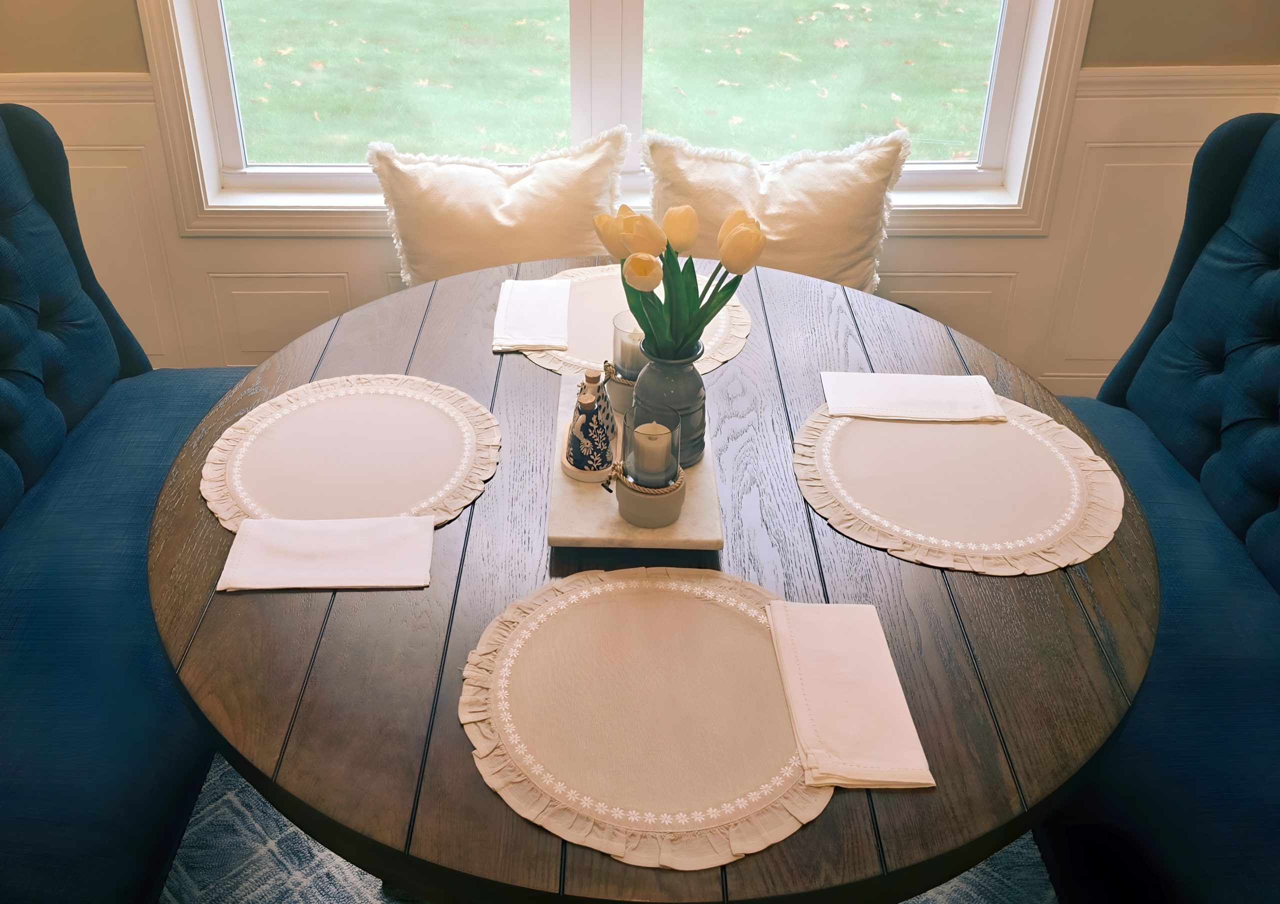 Breakfast Nook View 4